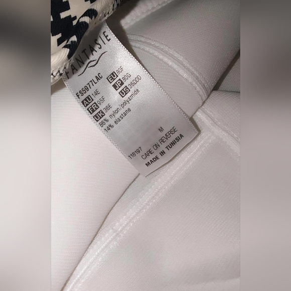 NWOT, Fantasie Bikini Top - Picture 4 of 5